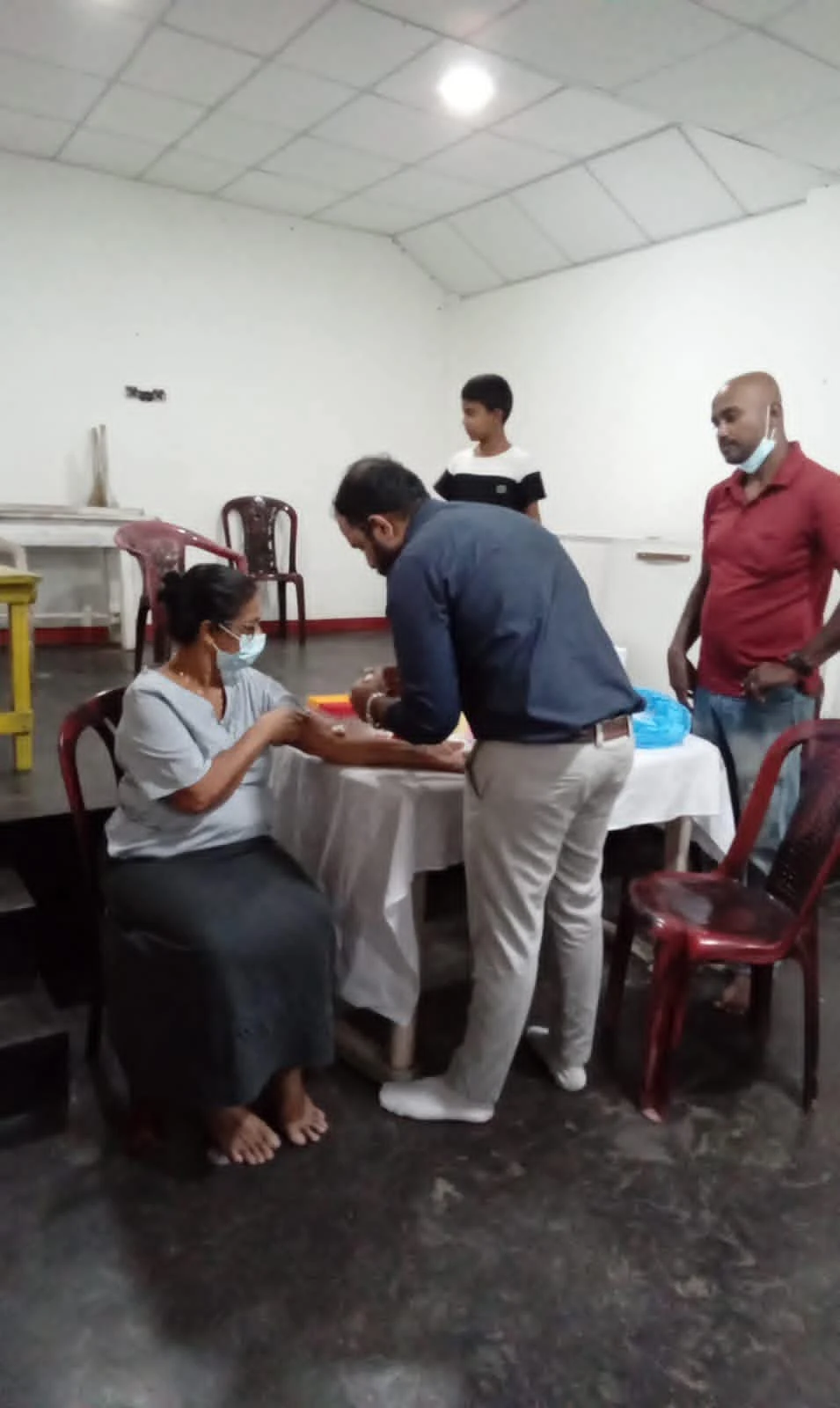 SHCCF and IHRC Host Specialized Eye Care Clinic and Free Spectacle Distribution for Senior Citizens in Dankotuwa