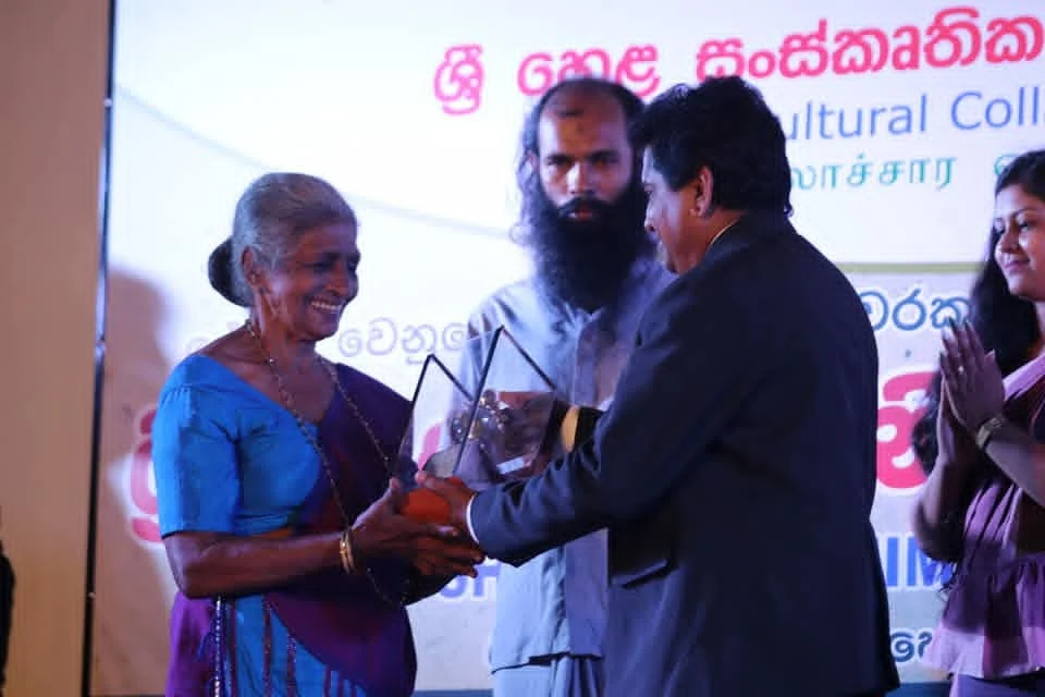Shri Hela Cultural Collaboration Foundation Honors 160 National Icons at "Shri Hela Abhimani Honorary Awards 2022"